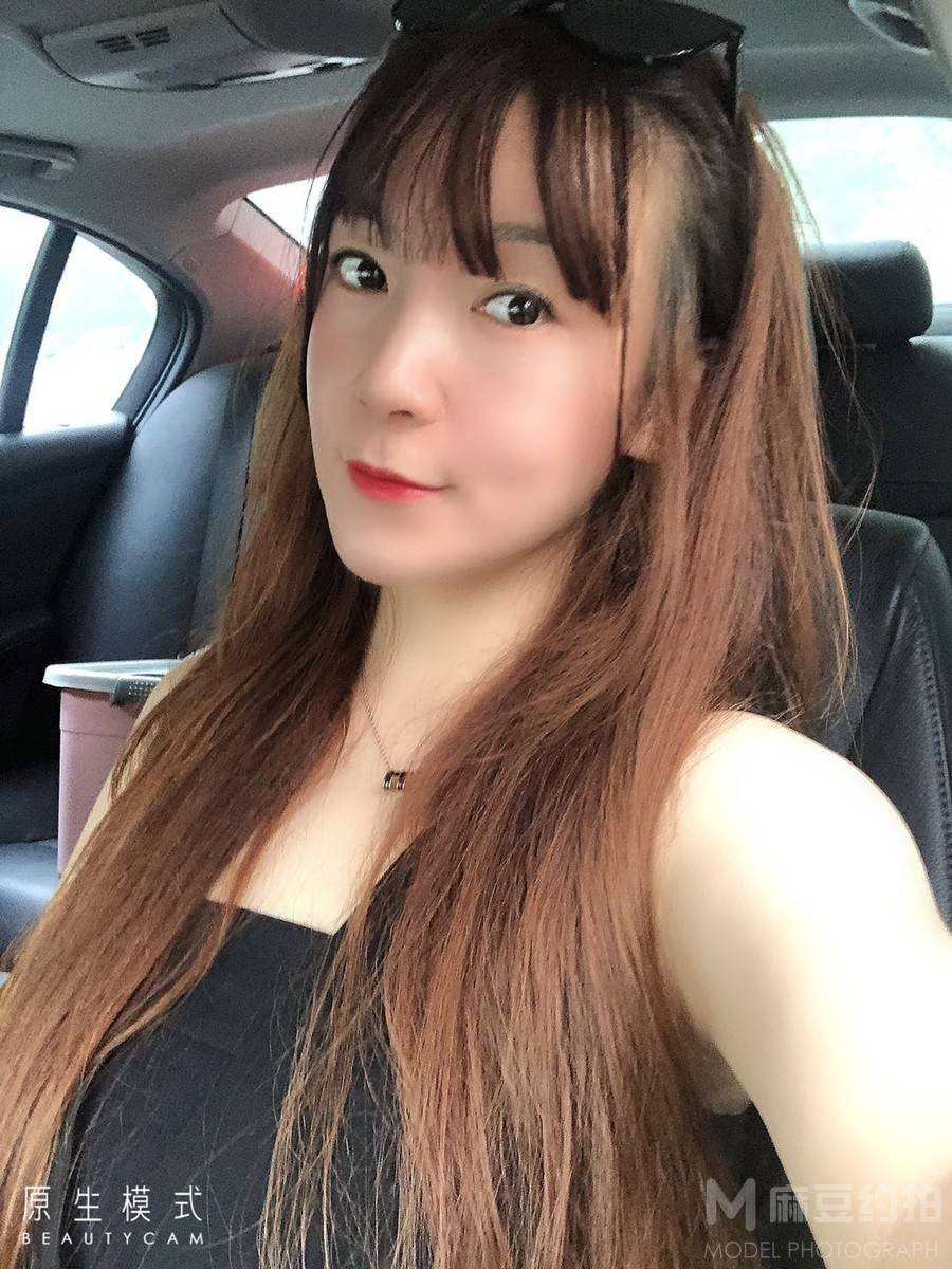 纪实模特