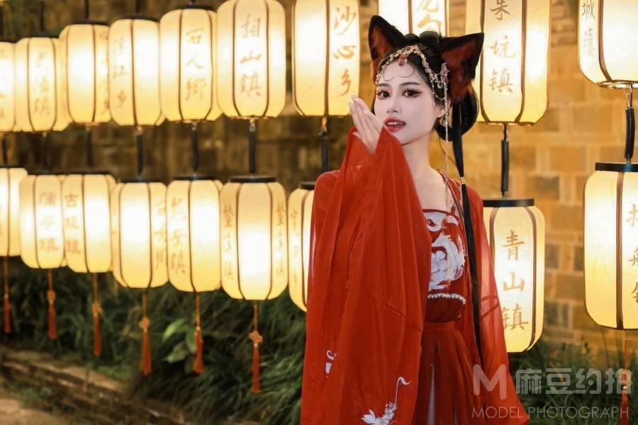 汉服模特
