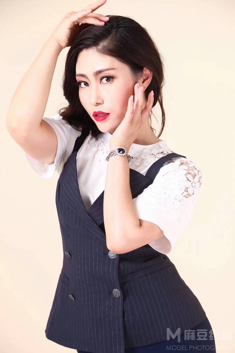 妆容模特