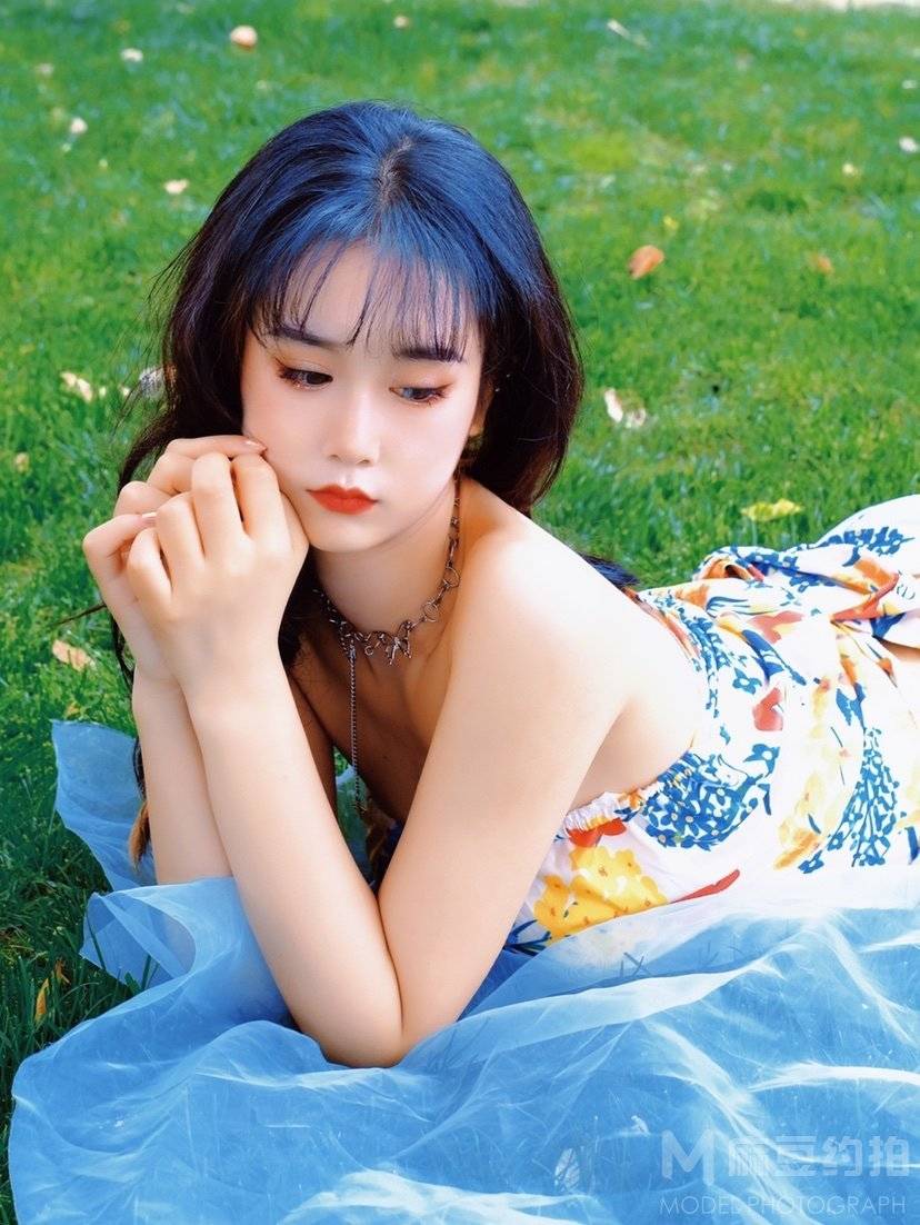 清新模特