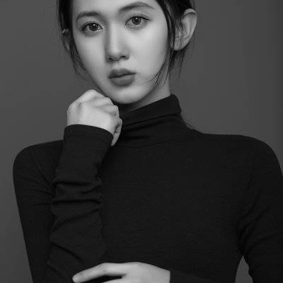 黑白模特