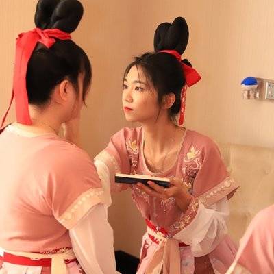 校园模特