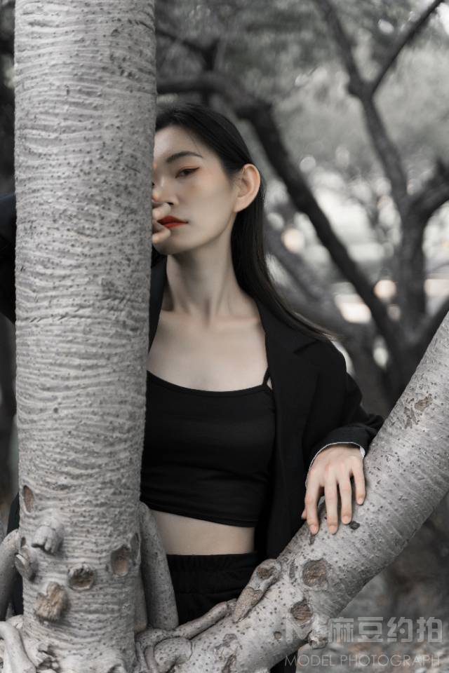 情绪模特
