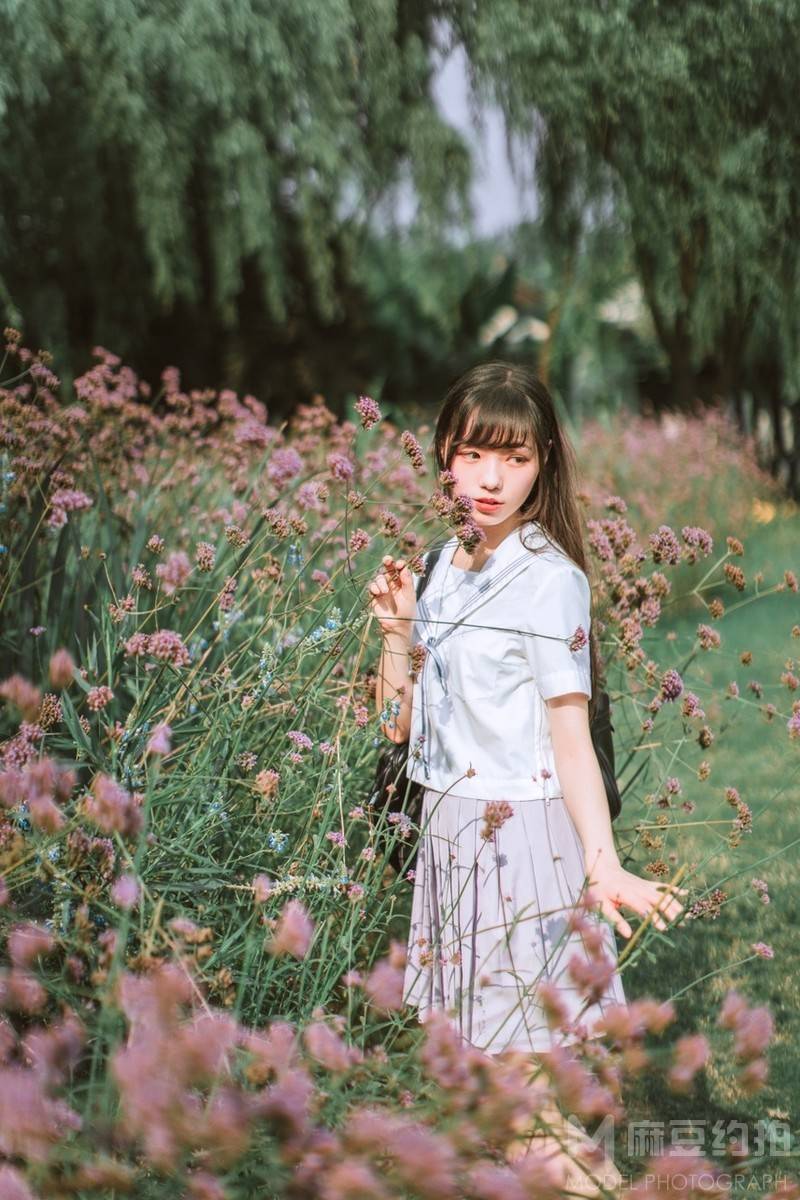 校园模特