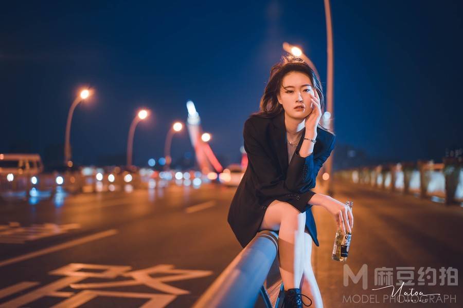 夜景模特