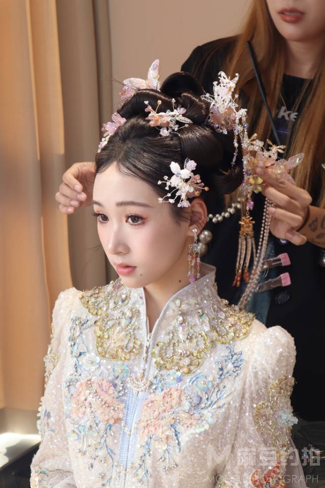 妆容模特