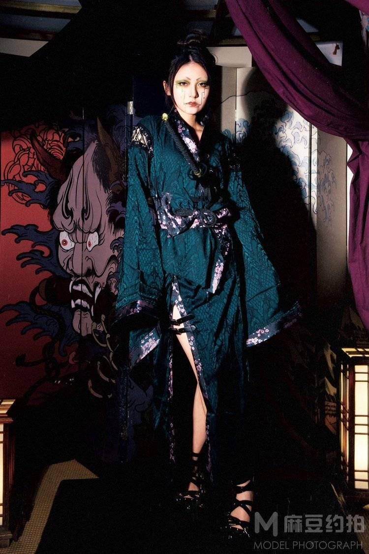 暗黑模特