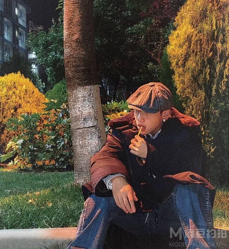 情绪模特