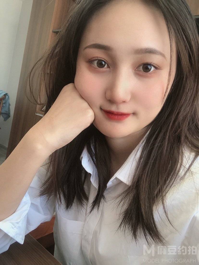 纪实模特
