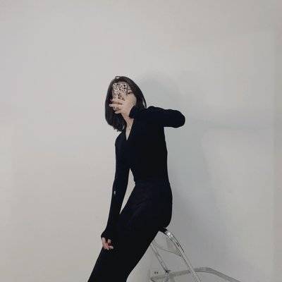 黑白模特