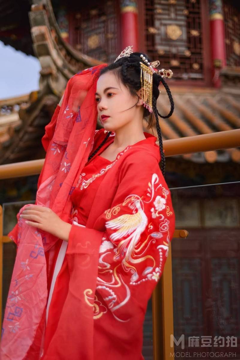 汉服模特