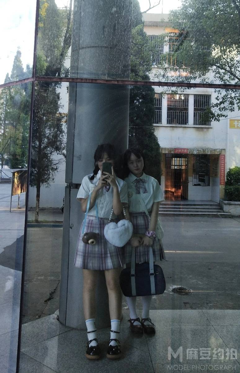 清新模特
