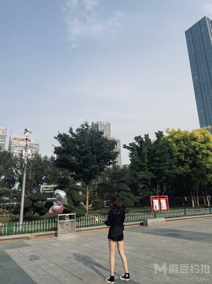 校园模特