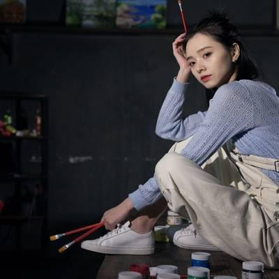 情绪模特