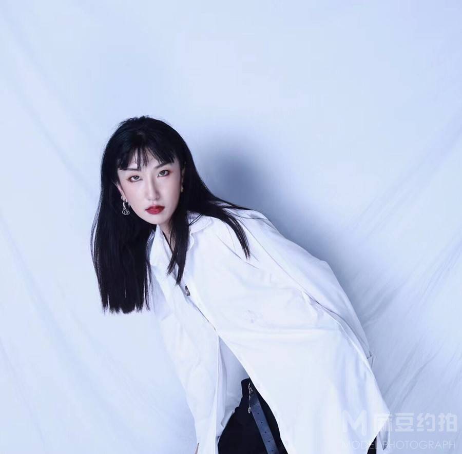 纪实模特
