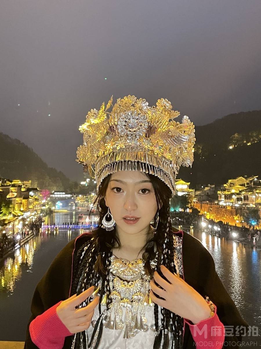 夜景模特