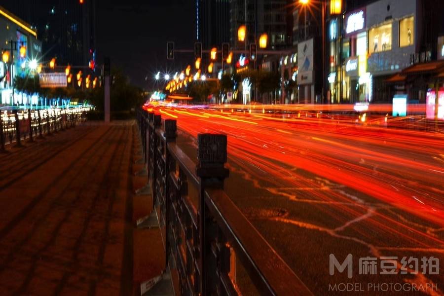 夜景模特