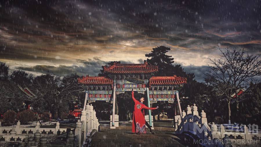 情绪模特
