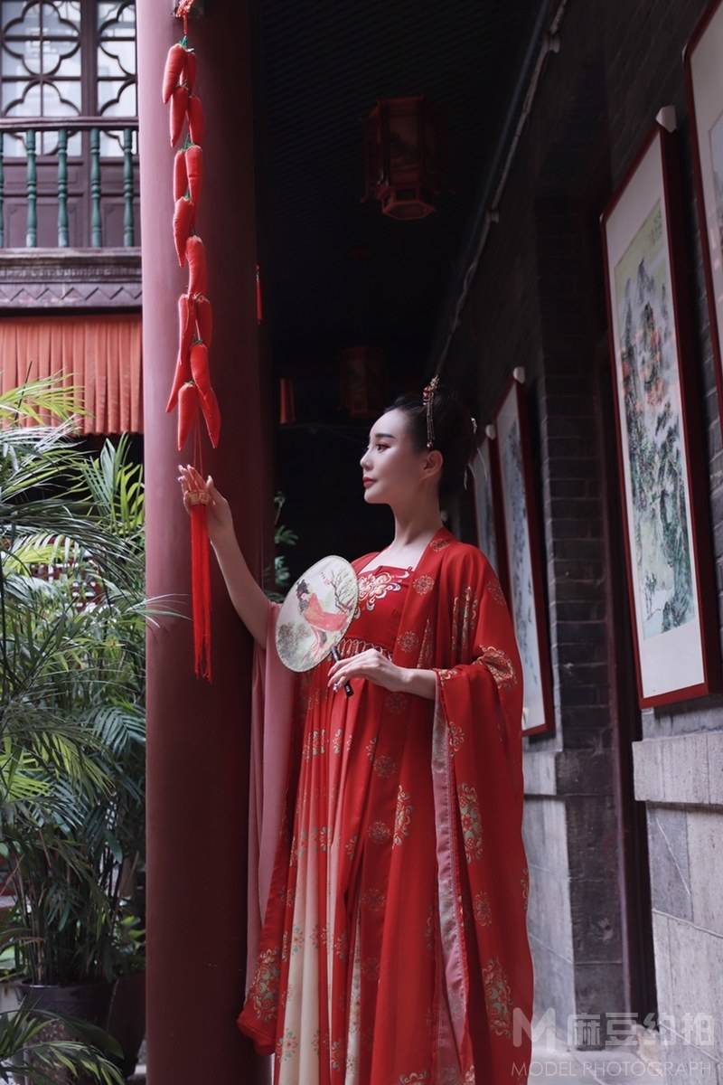 汉服模特