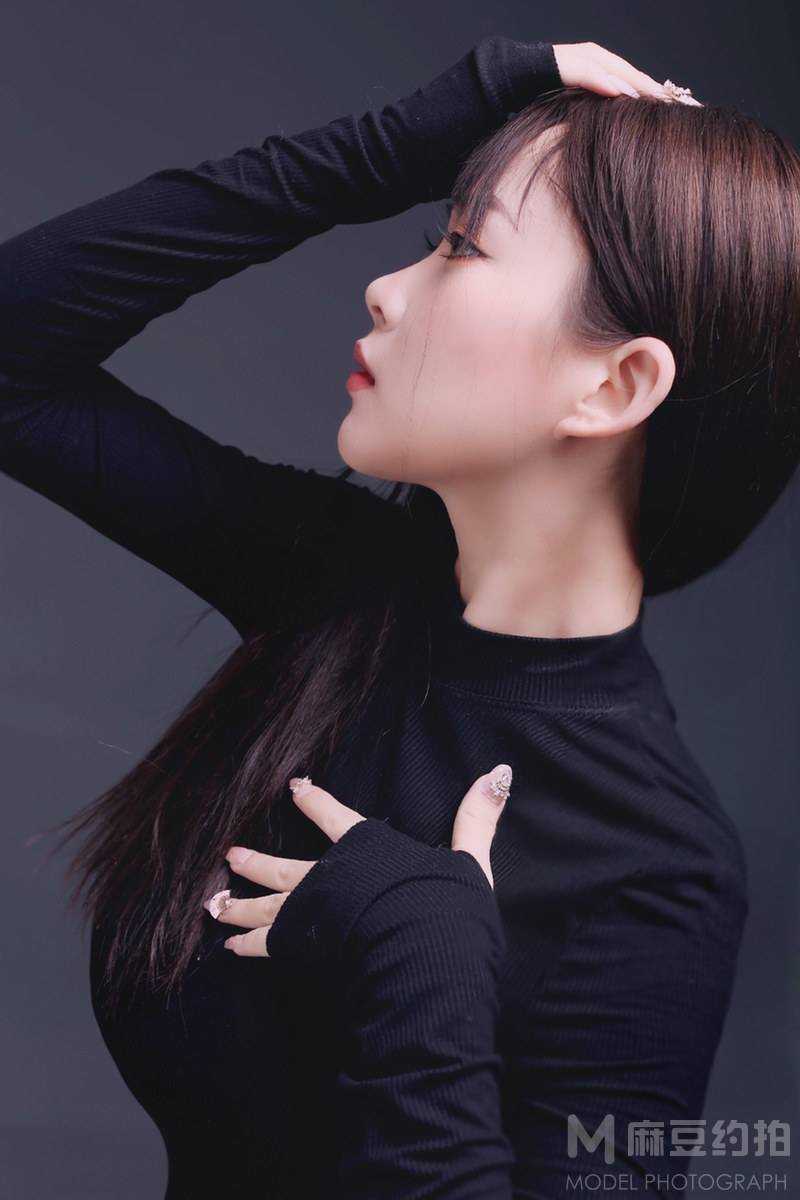 妆容模特