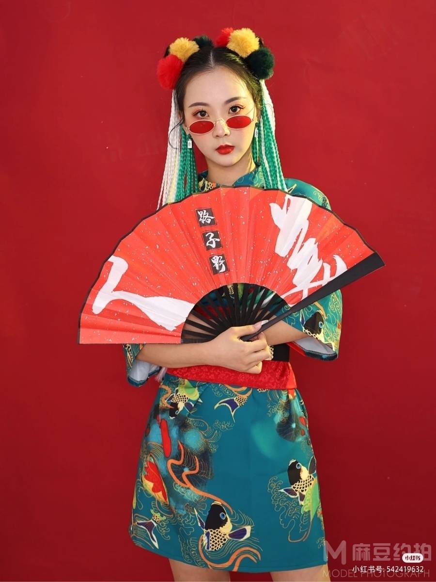 妆容模特