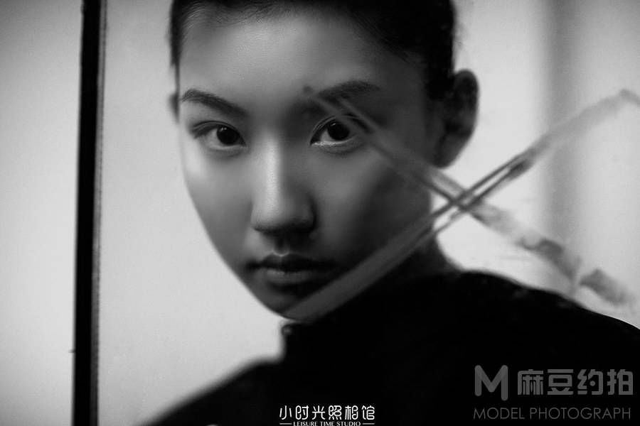 黑白模特