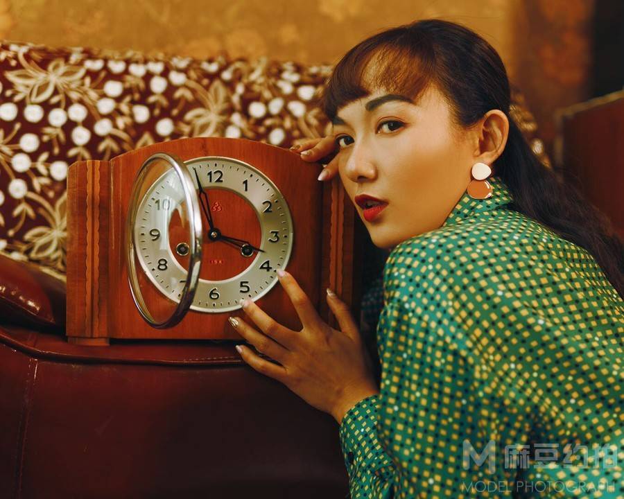 情绪模特