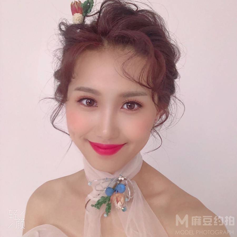 妆容模特