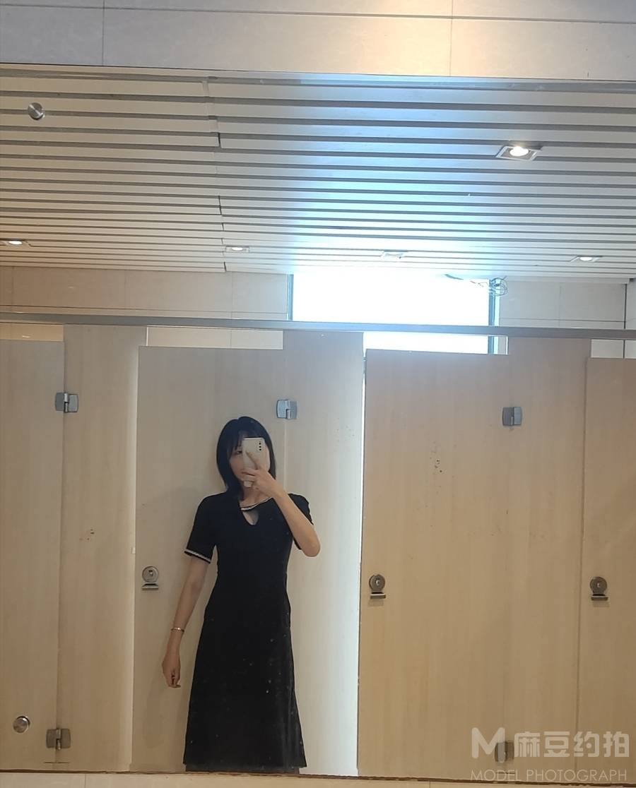 纪实模特