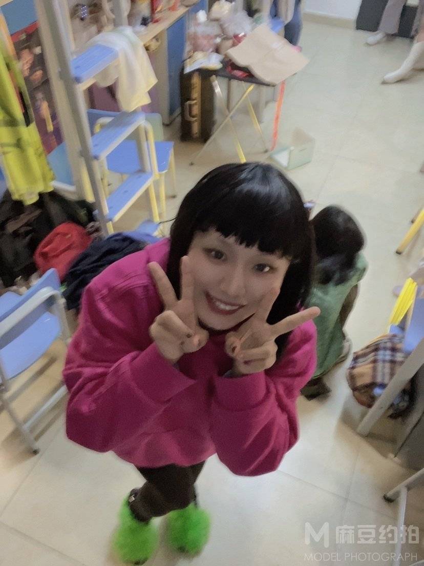 校园模特