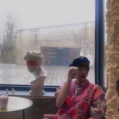 宝丽来模特