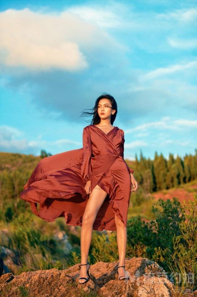 情绪模特
