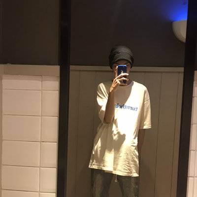 黑白模特