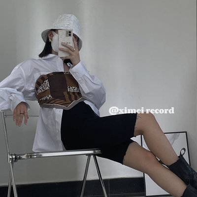 黑白模特
