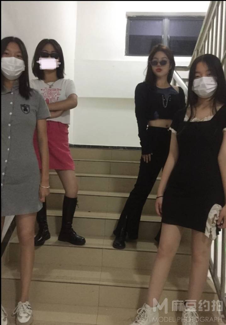 校园模特