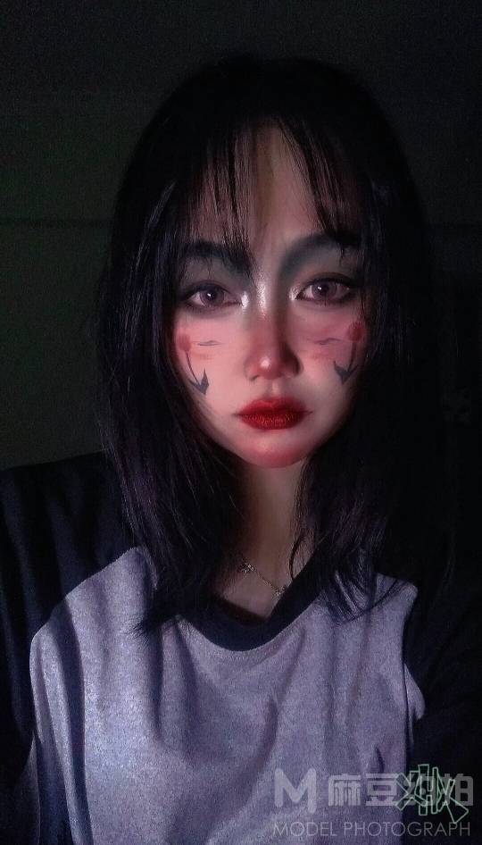 纪实模特
