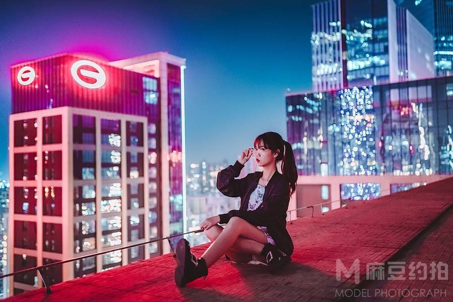 夜景模特