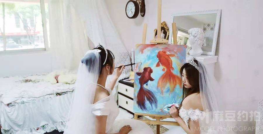 情绪模特