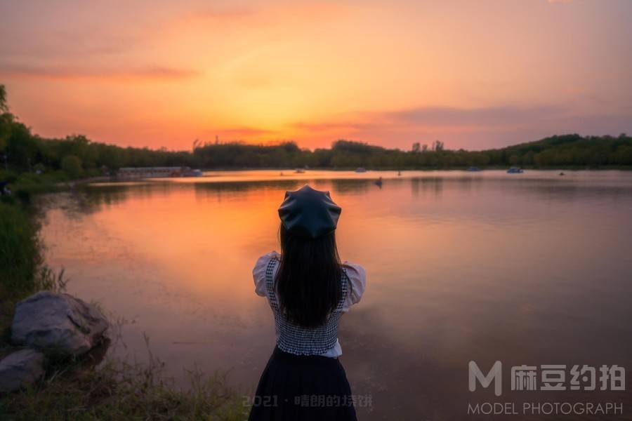 夜景模特