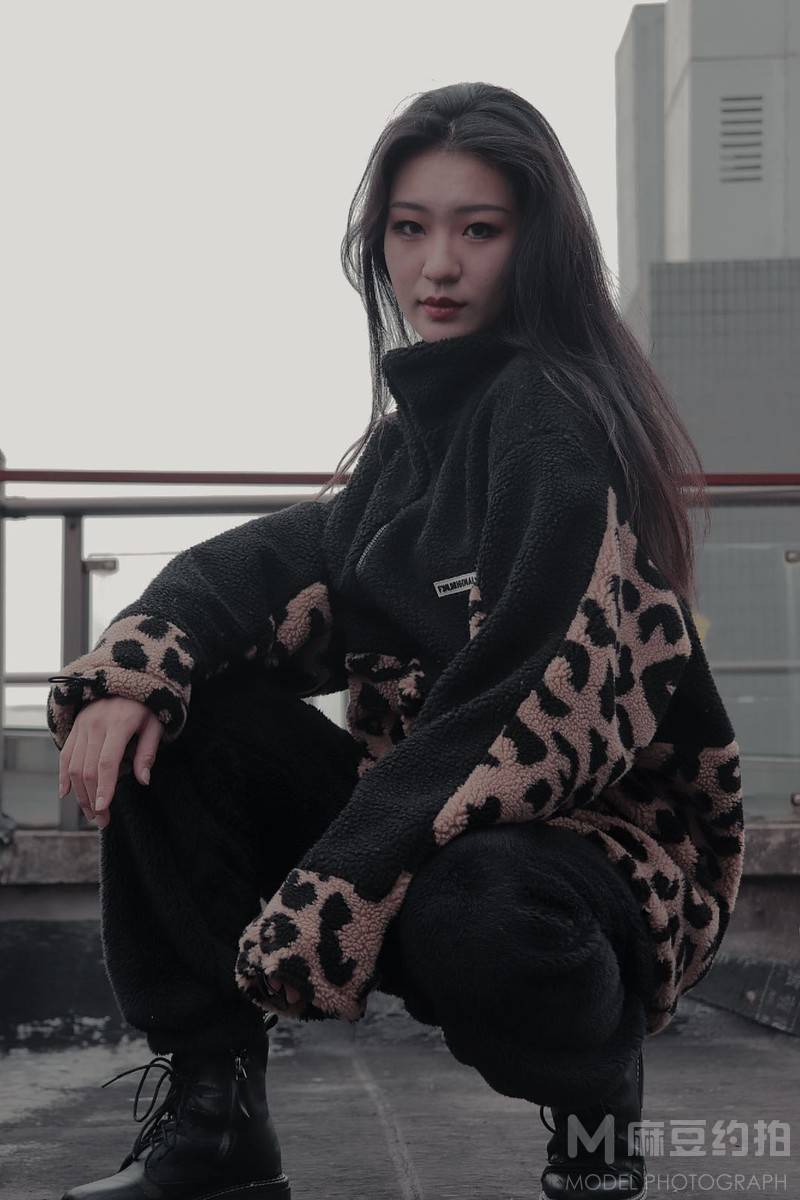 情绪模特