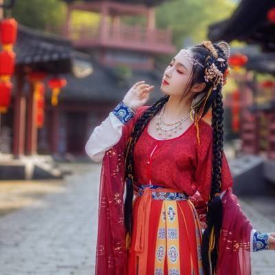汉服模特