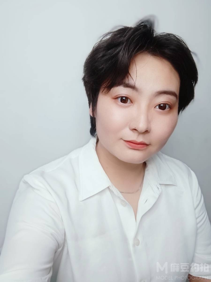 纪实模特