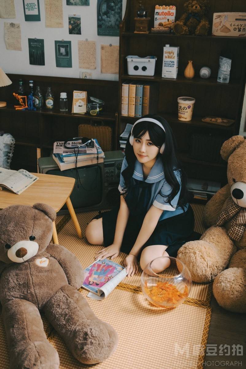 情绪模特