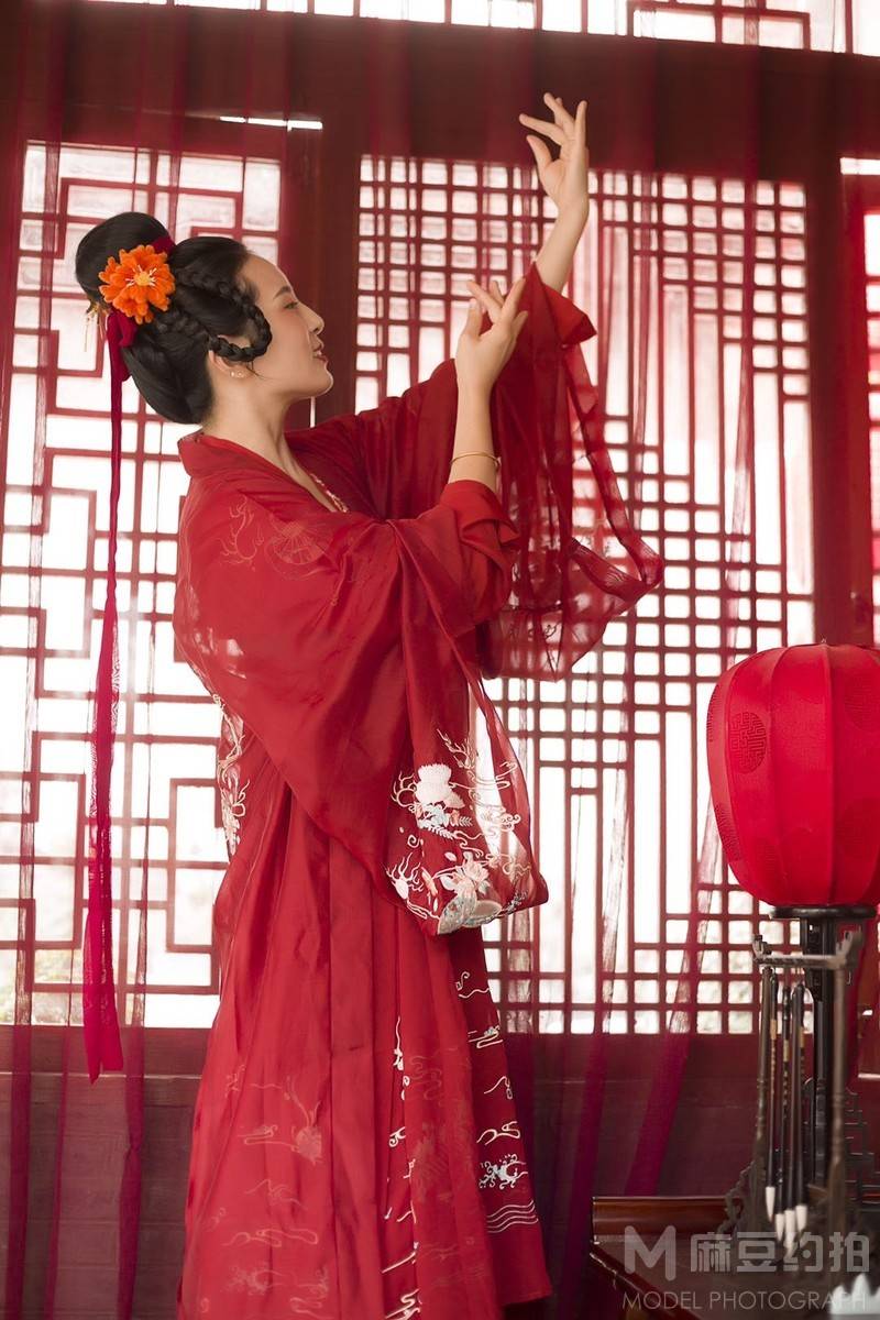 汉服模特