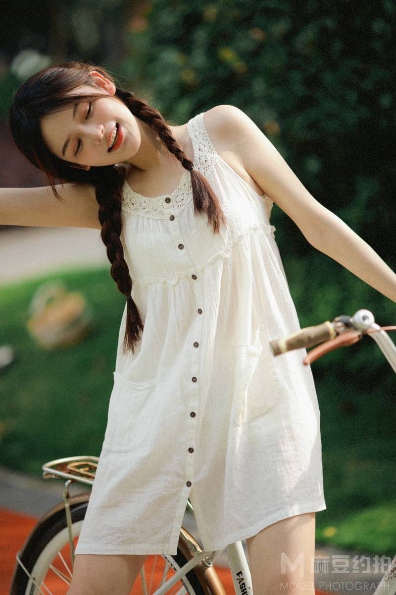 胶片模特