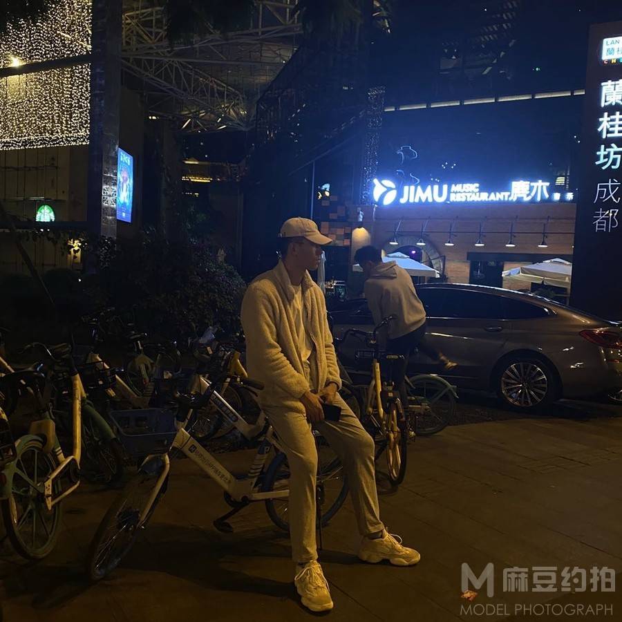 情侣模特
