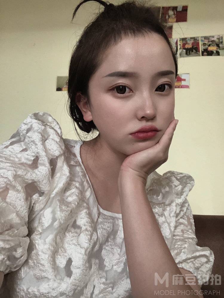 纪实模特