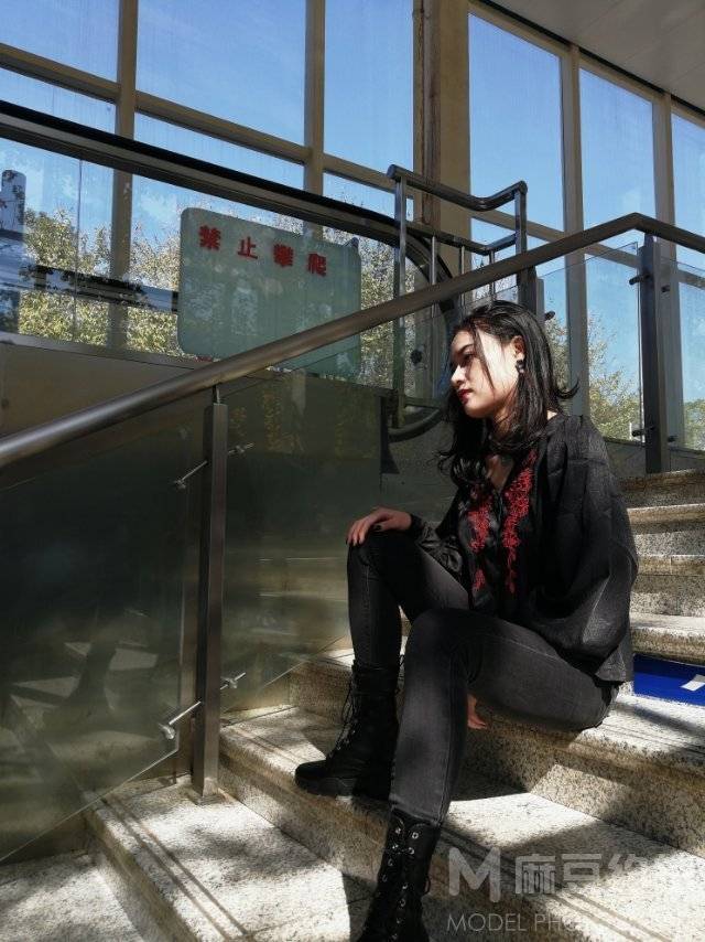 暗黑模特