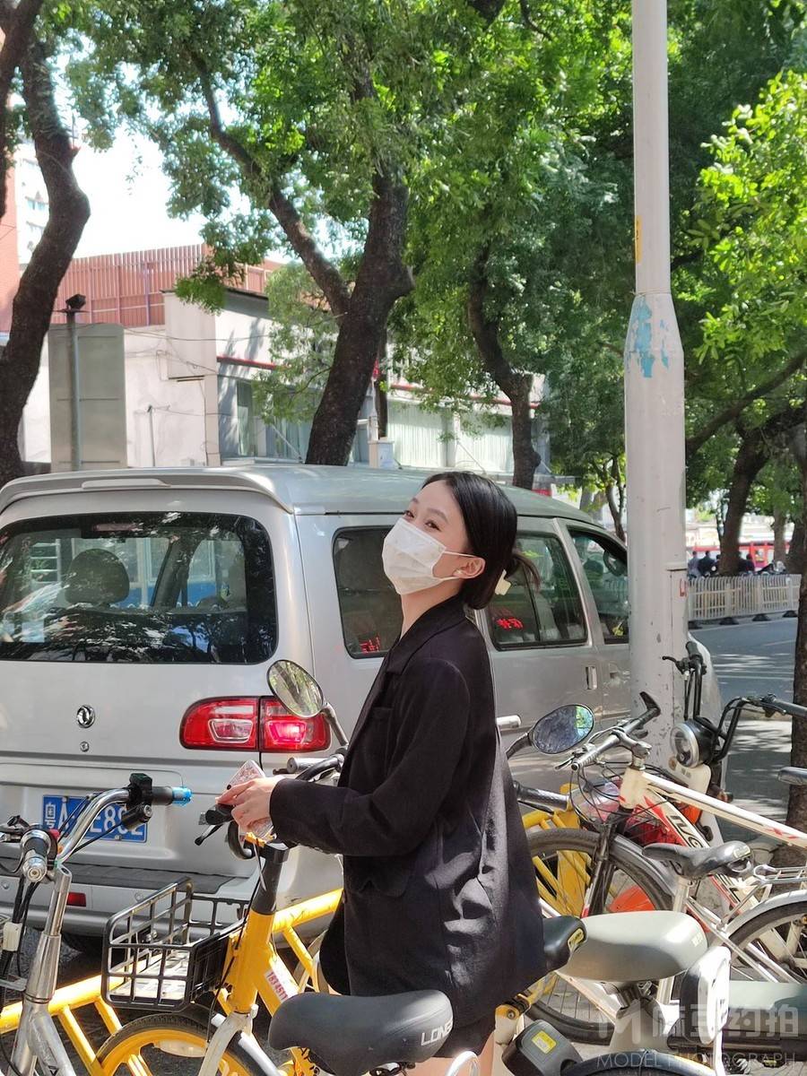 妆容模特