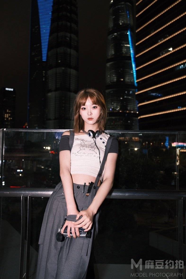 夜景模特